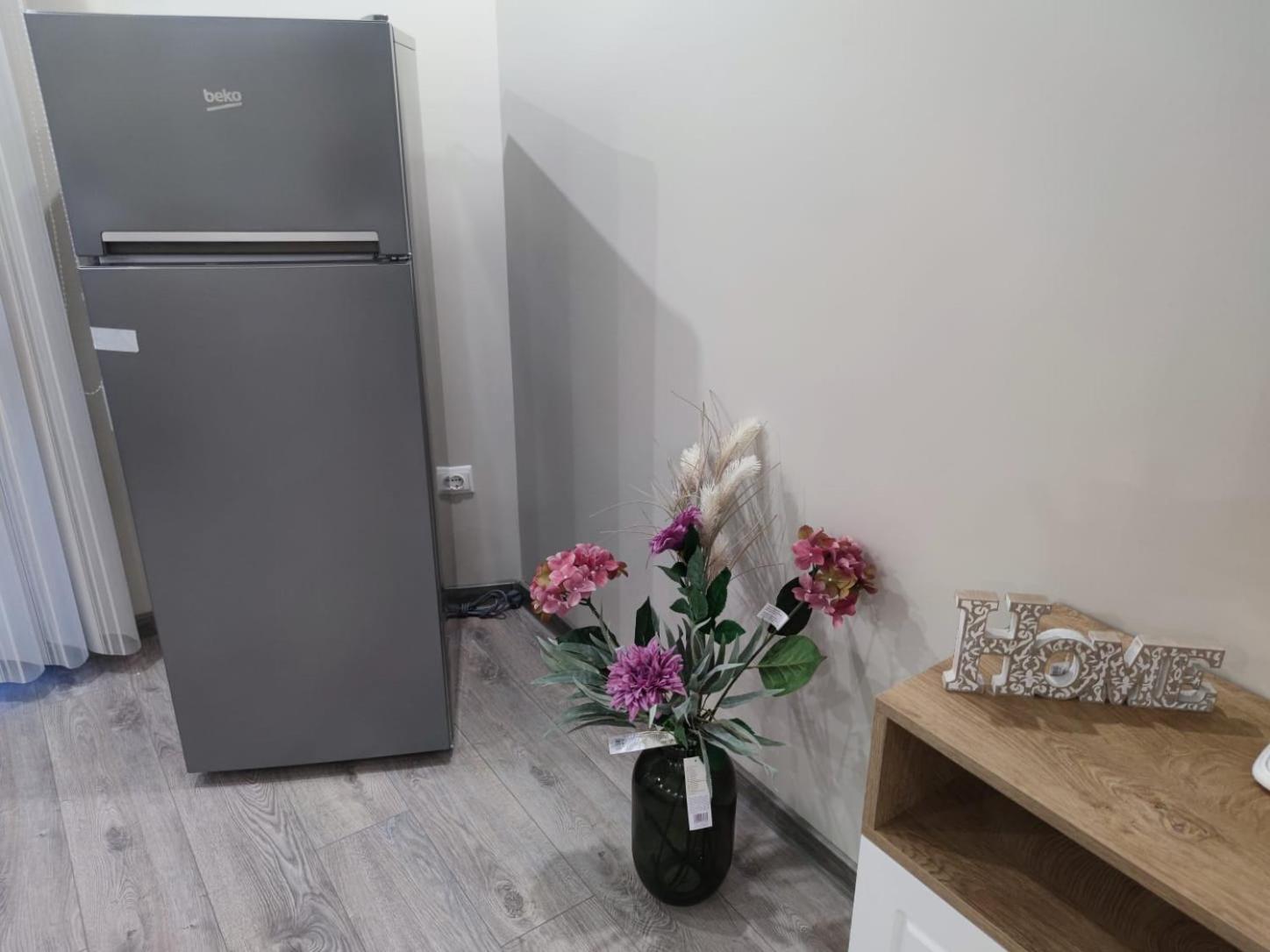 Flowers Apartment Добрич Экстерьер фото
