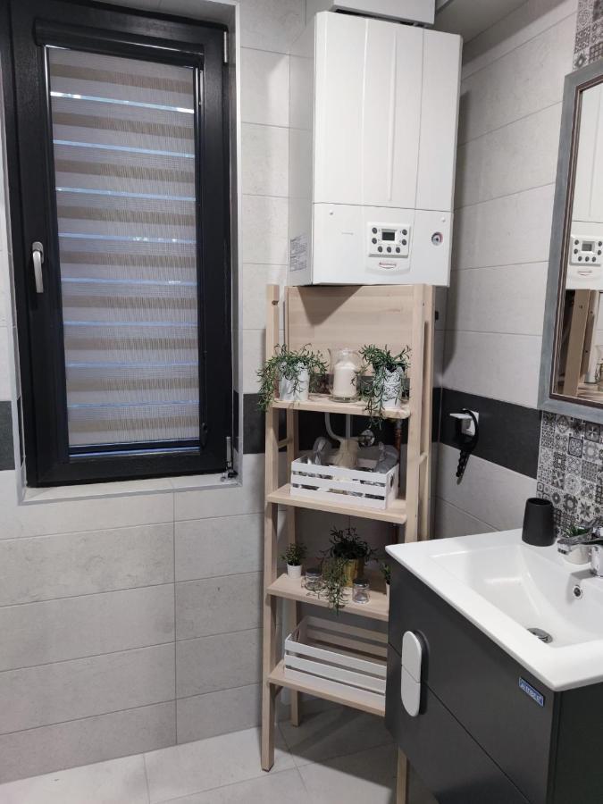 Flowers Apartment Добрич Экстерьер фото