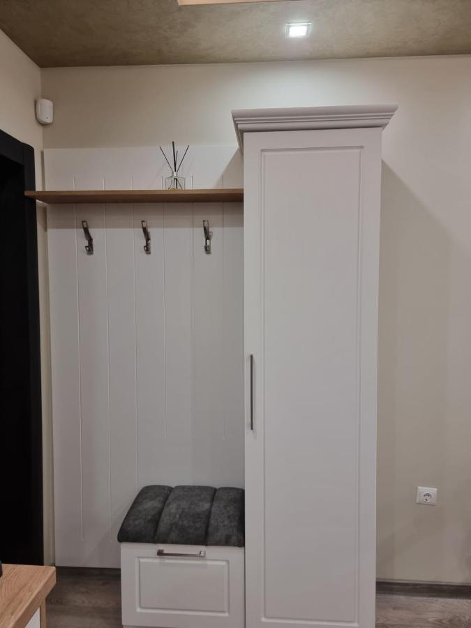 Flowers Apartment Добрич Экстерьер фото